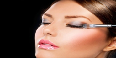 Pürüzsüz ten makyajı için bilmeniz gerekenler
